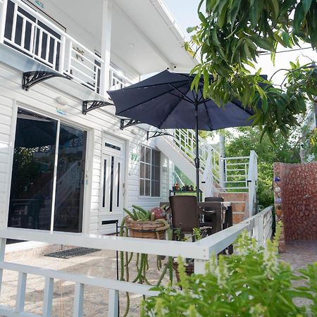 Posada Jasmina Place Franshua ภายนอก รูปภาพ