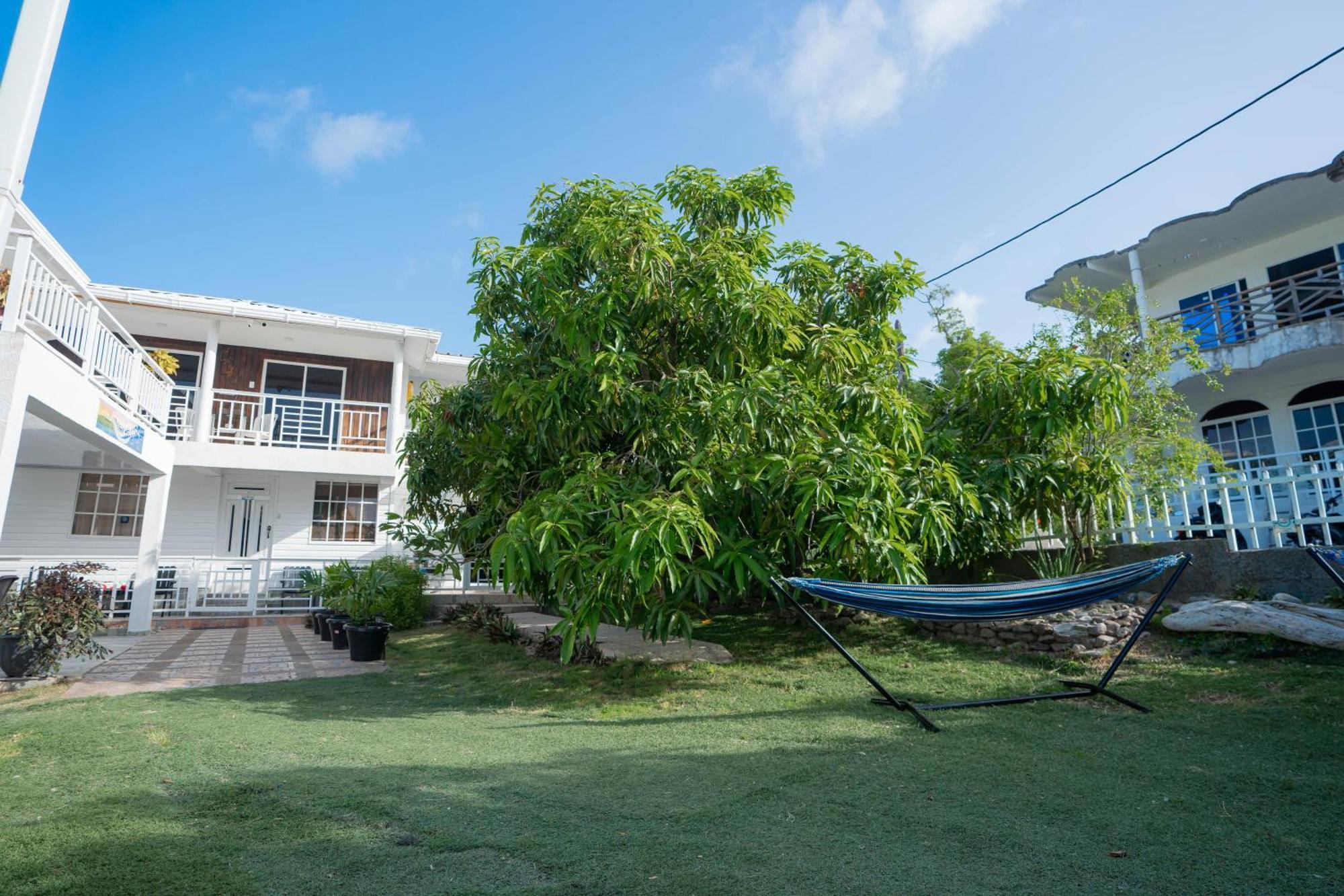 Posada Jasmina Place Franshua ภายนอก รูปภาพ